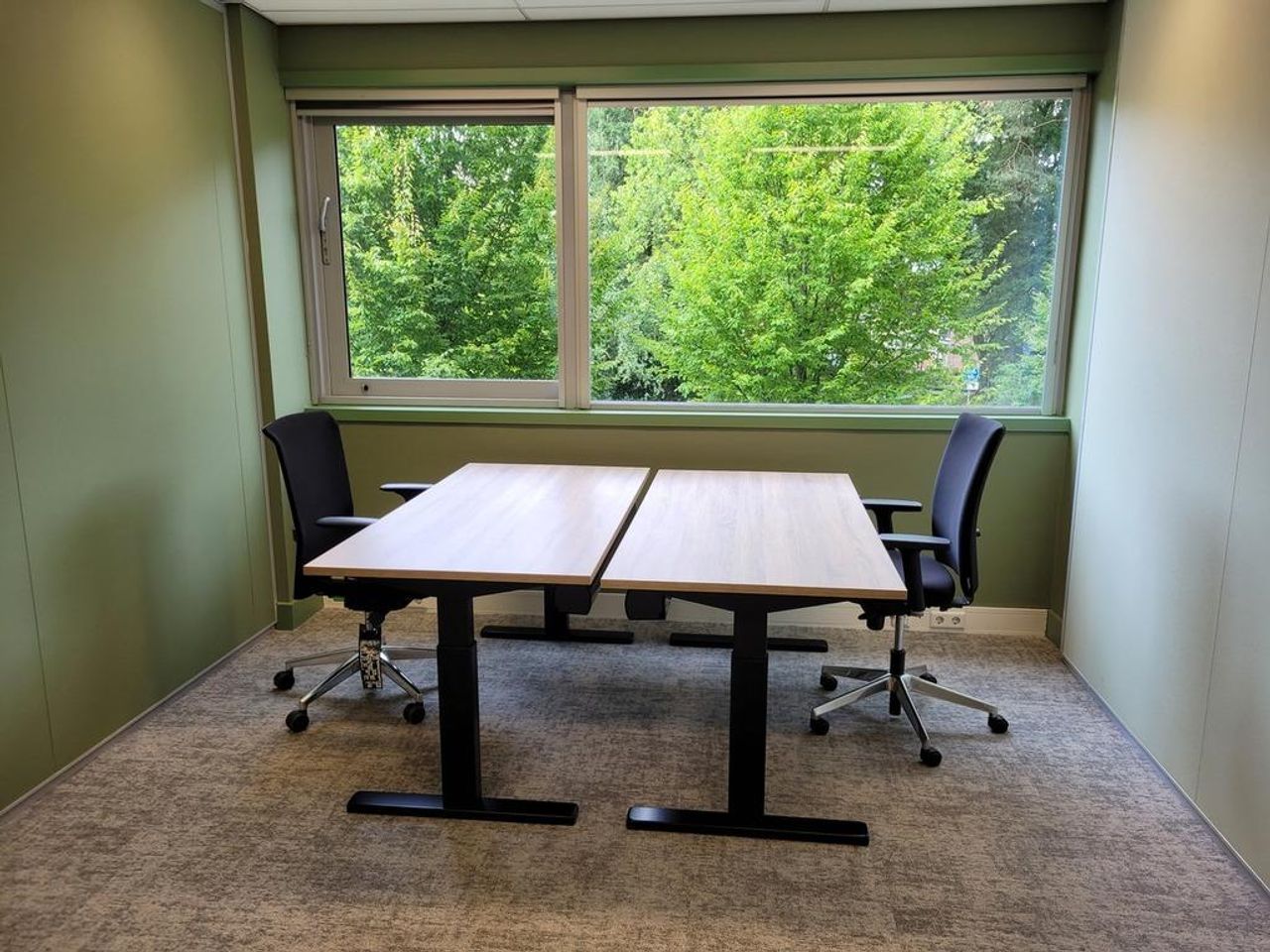 Nunspeet  Meeting room Schouwenburg - coachkamer / kantoor 1.03 image 0