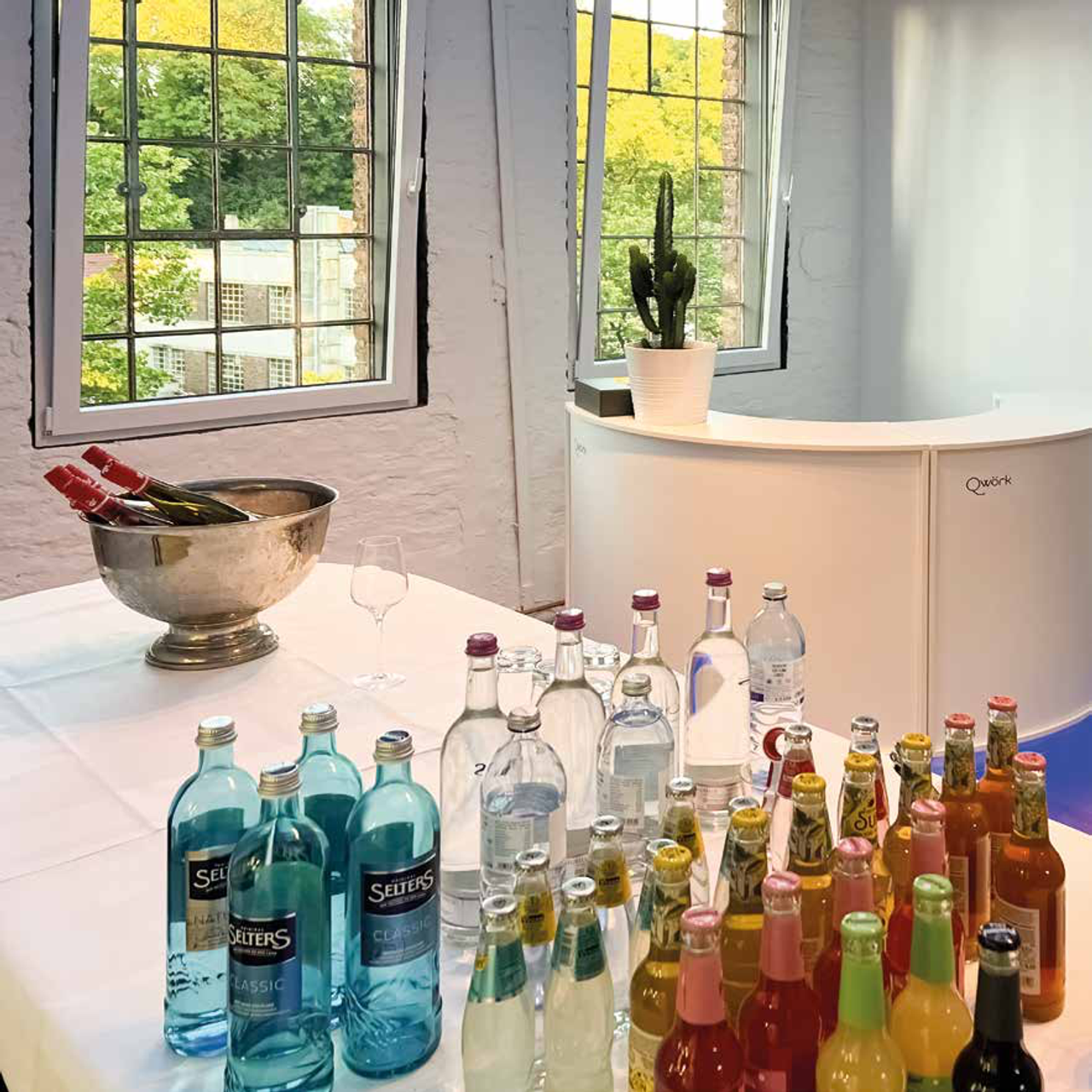 Rest der Welt  Tagungsraum Campus Lobby   R 290 C image 1