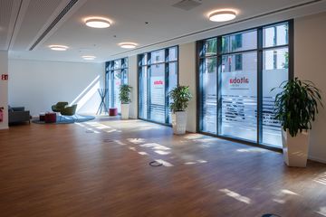 Hamburg   Kommunikationscentrum image 4