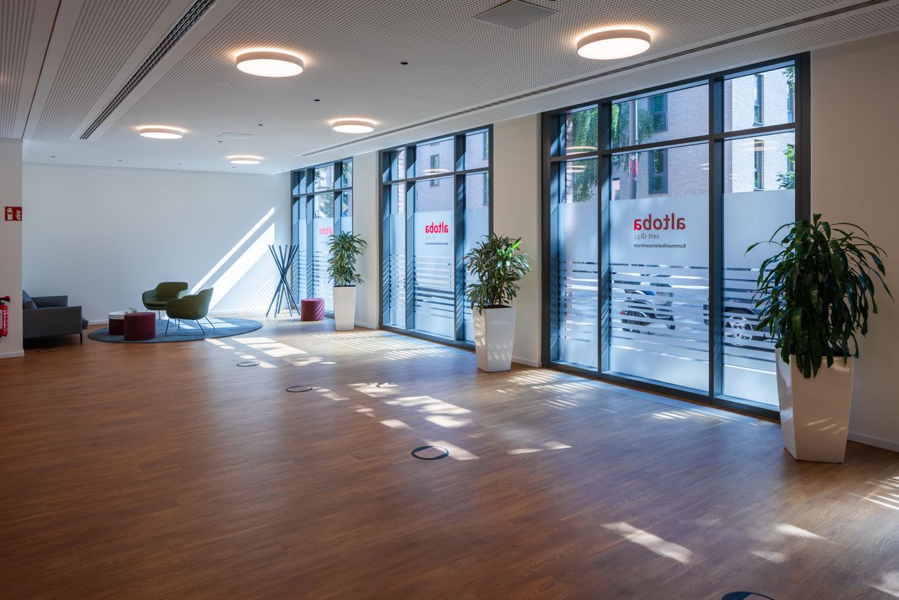 Hamburg   Kommunikationscentrum image 4