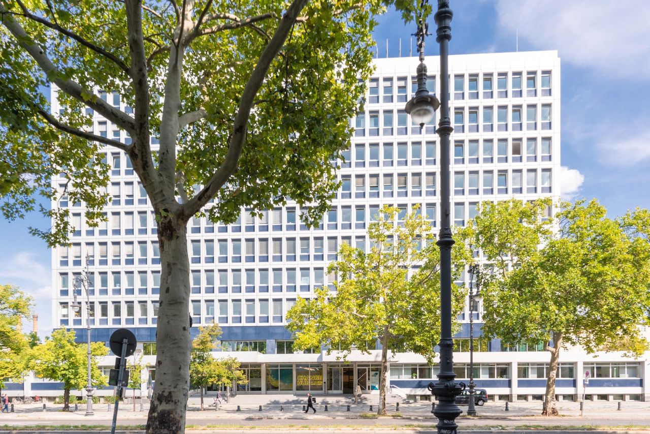 Berlin Kreatives Meeting Workshop-Raum Open Space - Workshopraum für größere Gruppen oder agile Eventfläche image 17