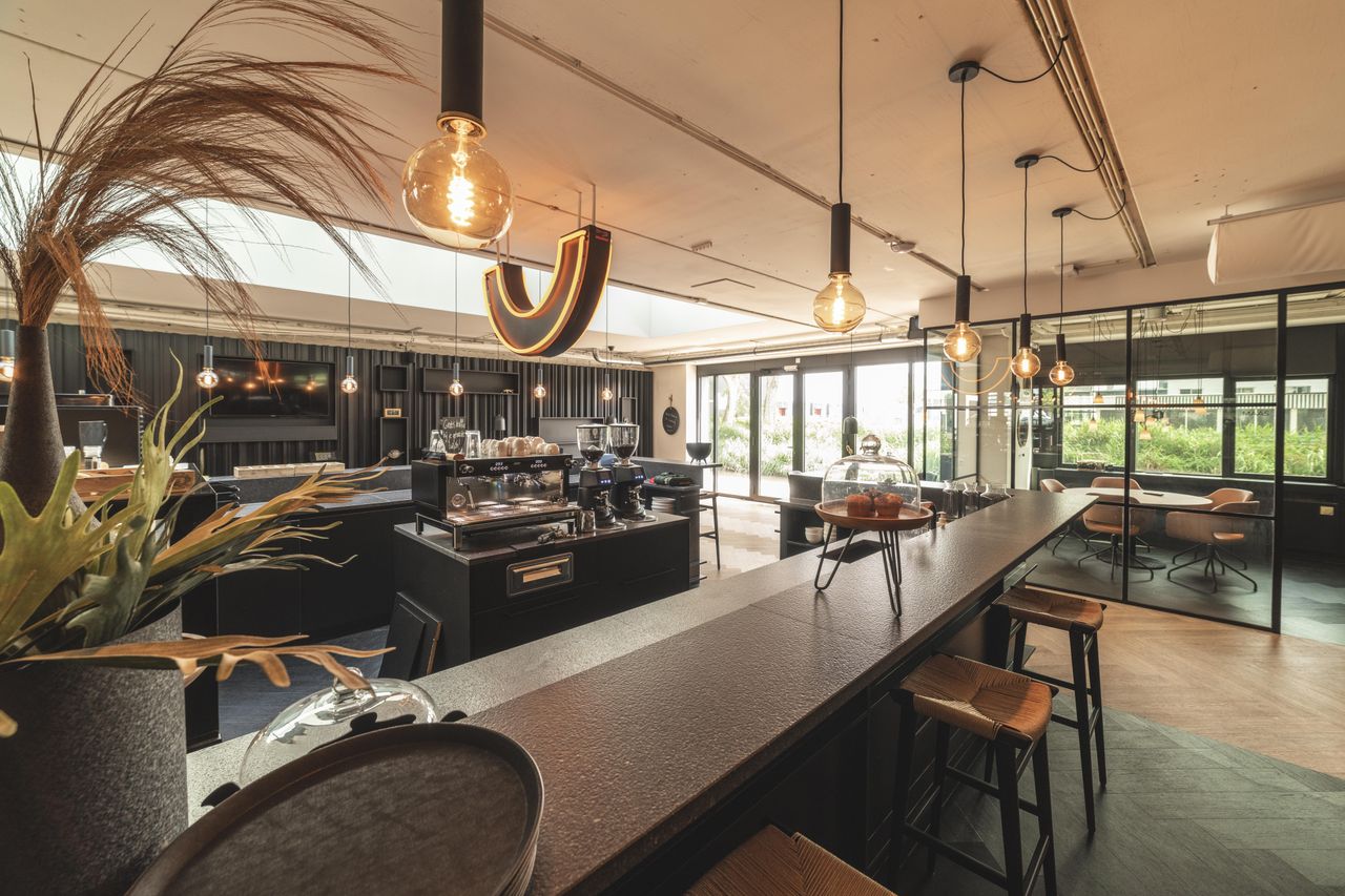 Capelle aan den IJssel  Tijdelijke kantoorruimte en werkruimtes Meeting Room Dulce - gratis koffie en thee image 3