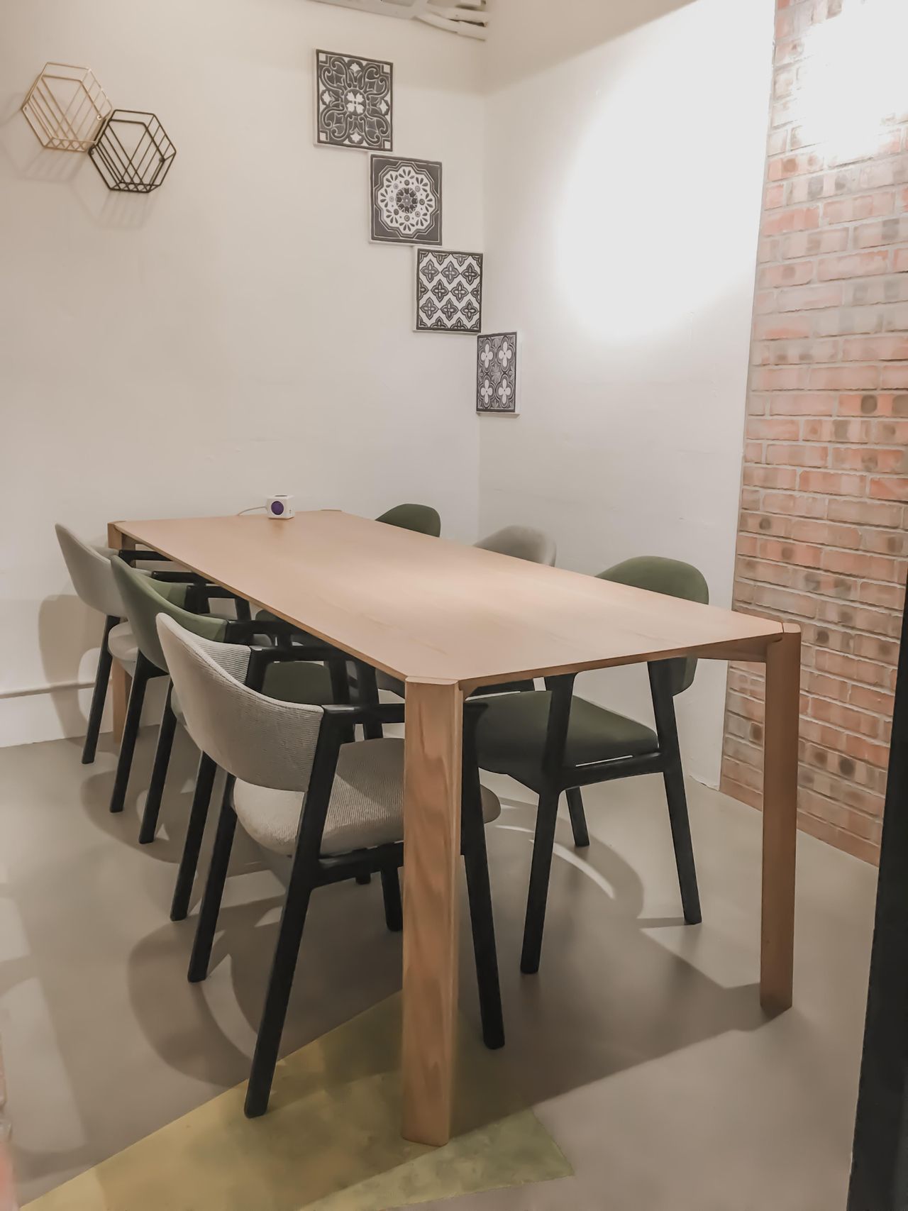 Hong Kong  Day office Meeting Room - Small image 0