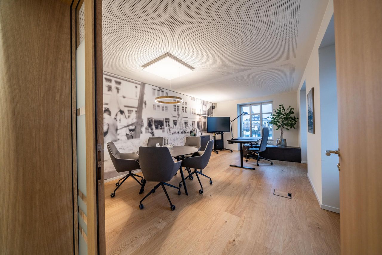 Zürich  Bedrijvencentrum Tagesbüro Opera image 1