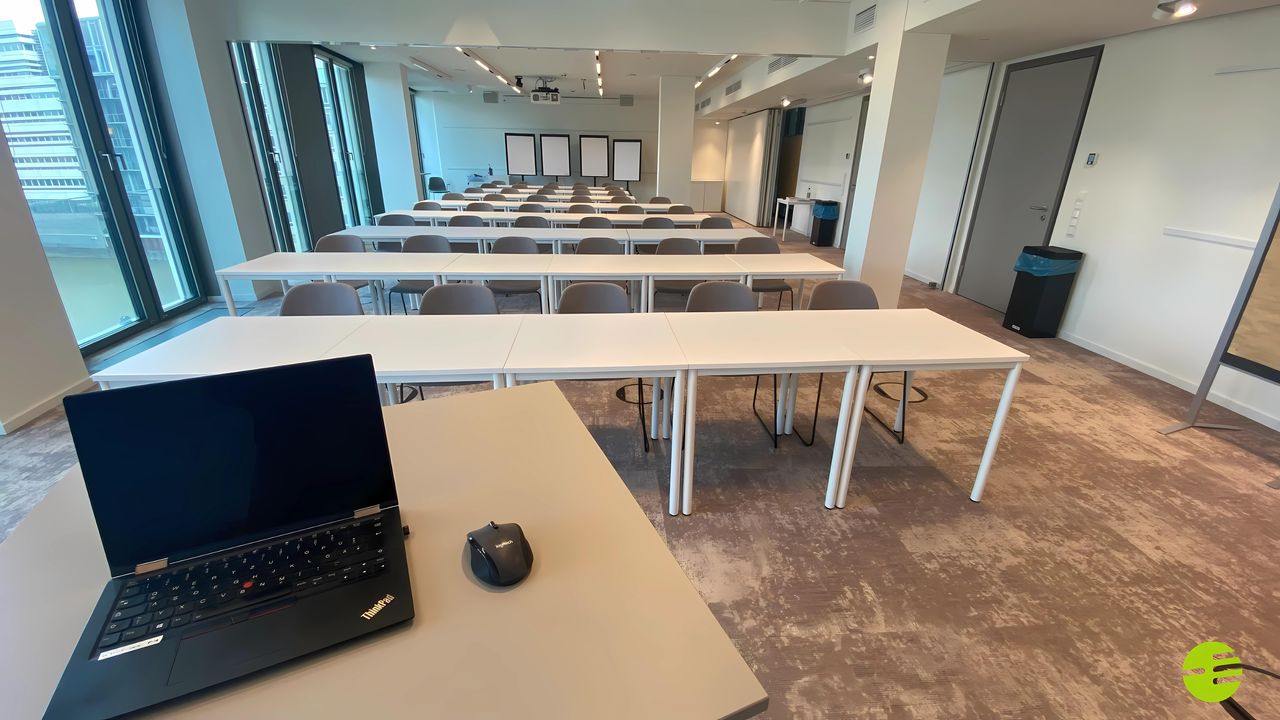 Hamburg  Bedrijvencentrum KAT-XL image 3