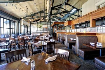 San Francisco Restaurant San Francisco waterfront restaurant image 11