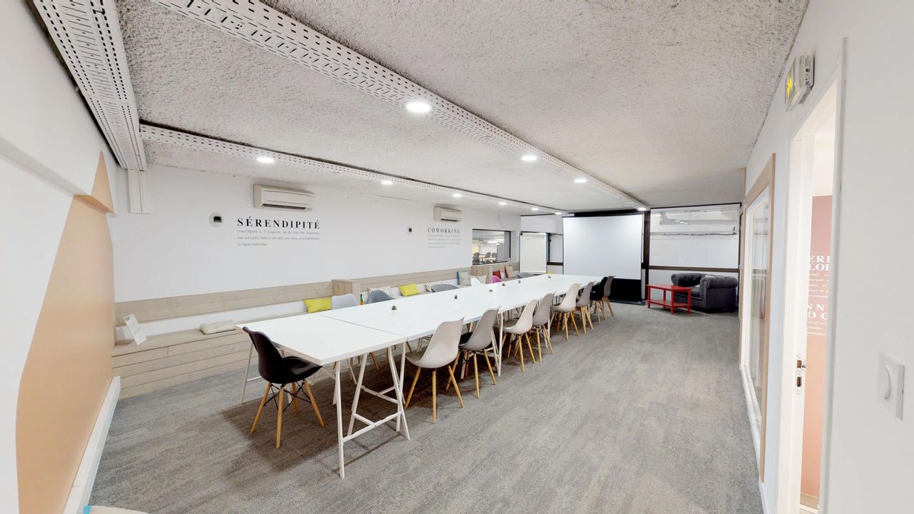 Rest van de wereld  Coworking spaces Salle de réunion image 0
