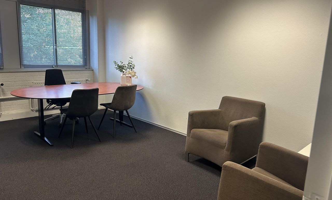 Den Haag  Business Center Coachkamer 2. image 1