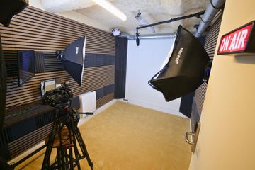 Paris Studio Studio video & photo image 3