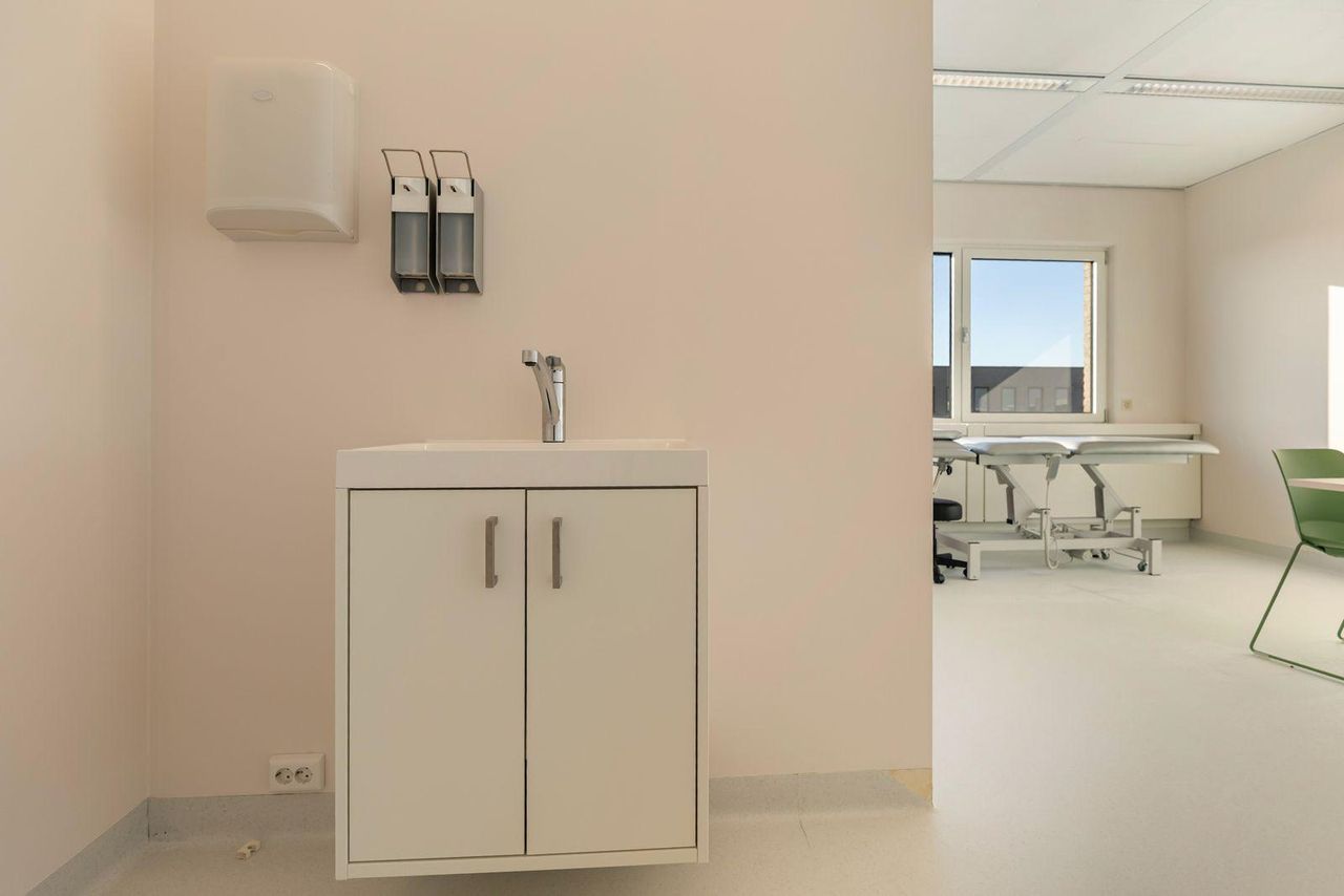 Utrecht  Werkruimte Witte kamer 2 image 0