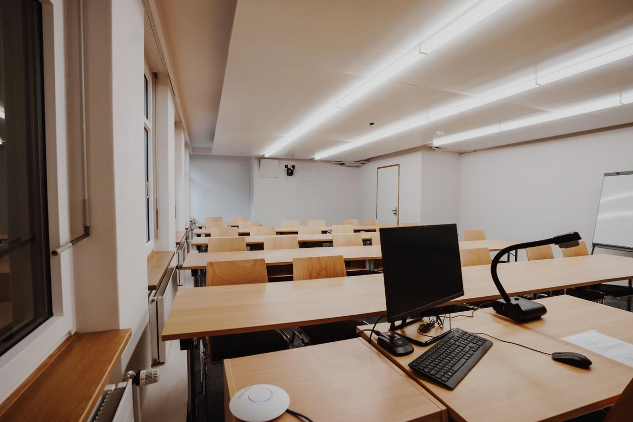 Zürich Seminar  Klassisches Schulzimmer 1 image 2