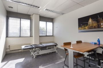 The Hague Consulting room Witte behandelkamer 2 image 7