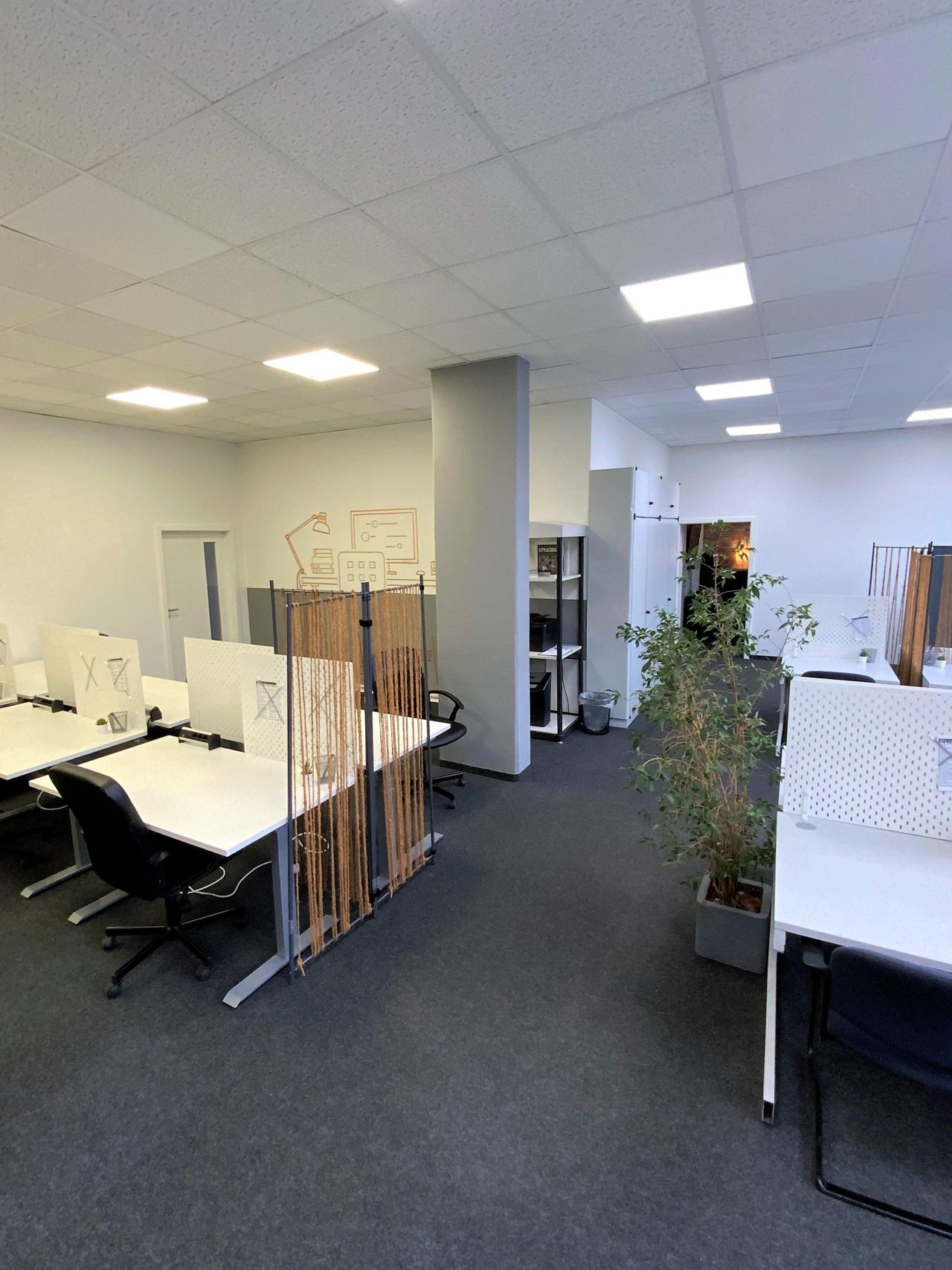 Neurenberg  Coworking spaces Fix Desk image 1