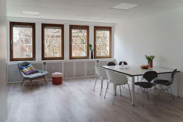 Hamburg  Meetingraum Lehrmann White Room image 1