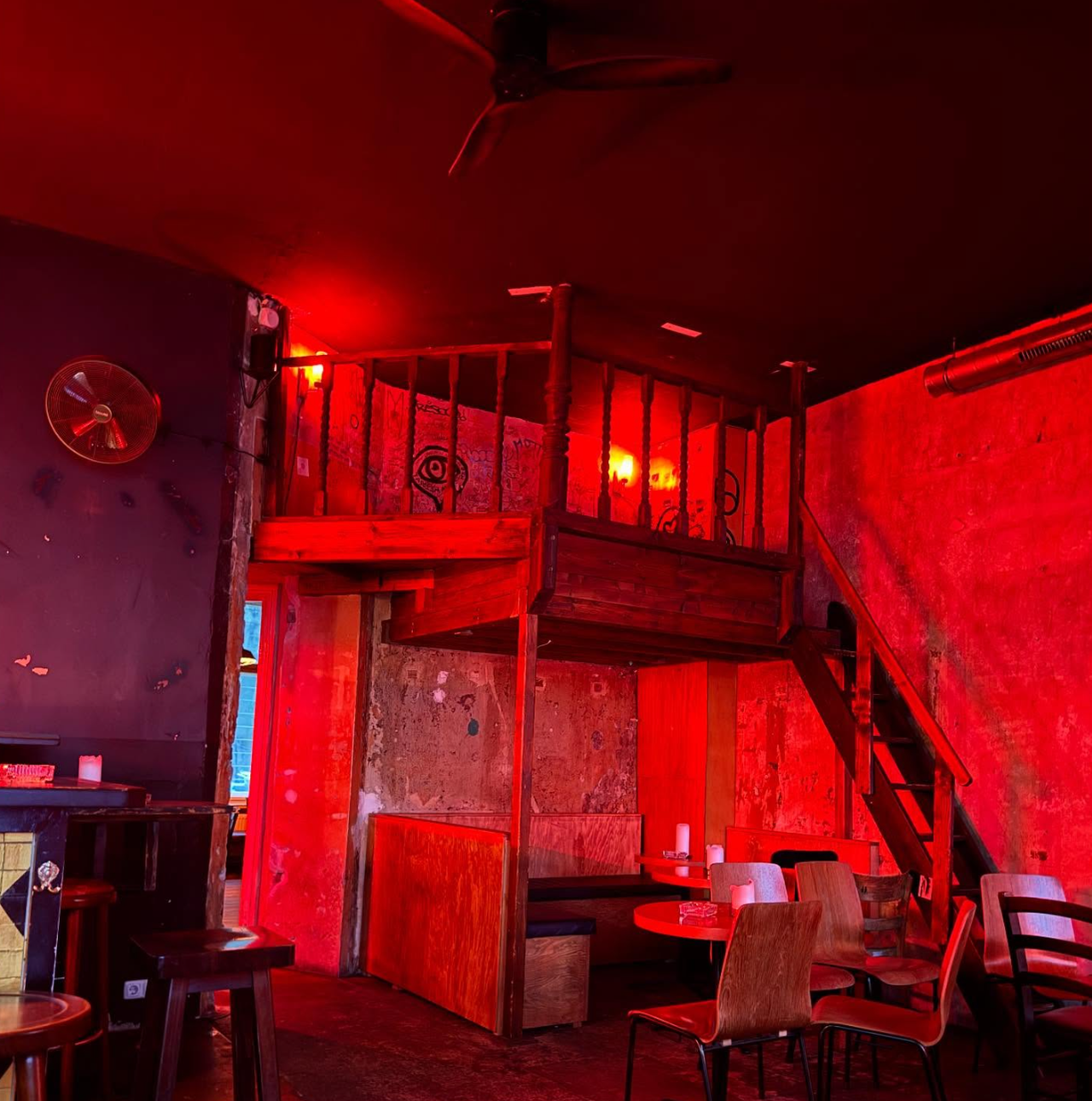 Berlin  Bar Kiezbar in Neukölln image 3