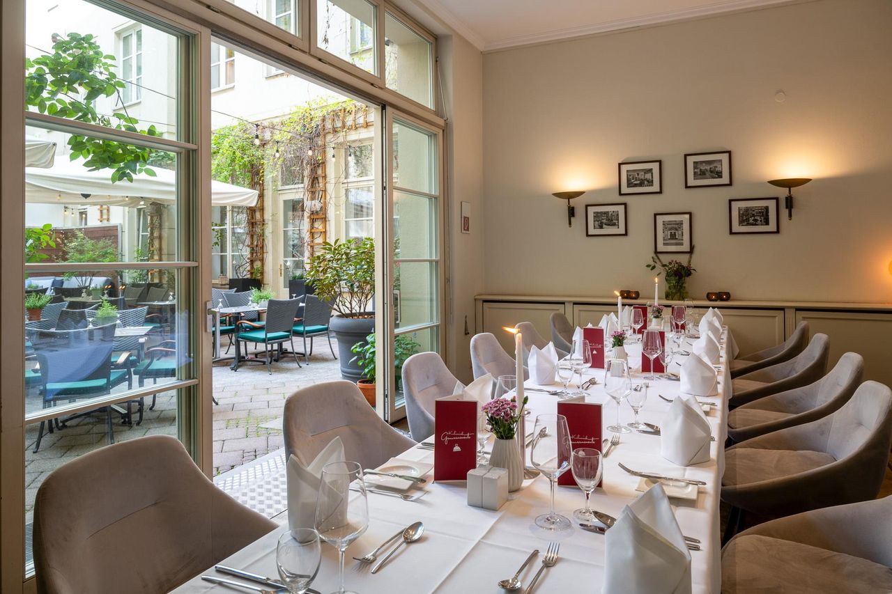 Berlin Christmas Party Restaurant Restaurant ALvis exklusiv image 10