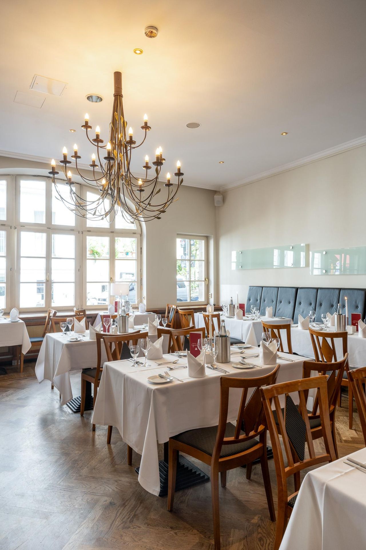 Berlin Christmas Party Restaurant Restaurant ALvis exklusiv image 9