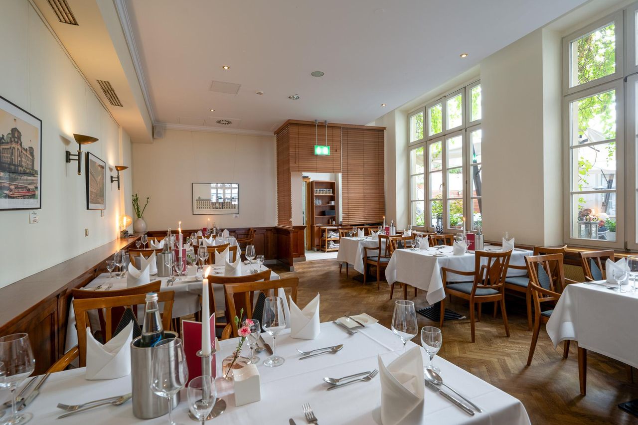 Berlin Christmas Party Restaurant Restaurant ALvis exklusiv image 12