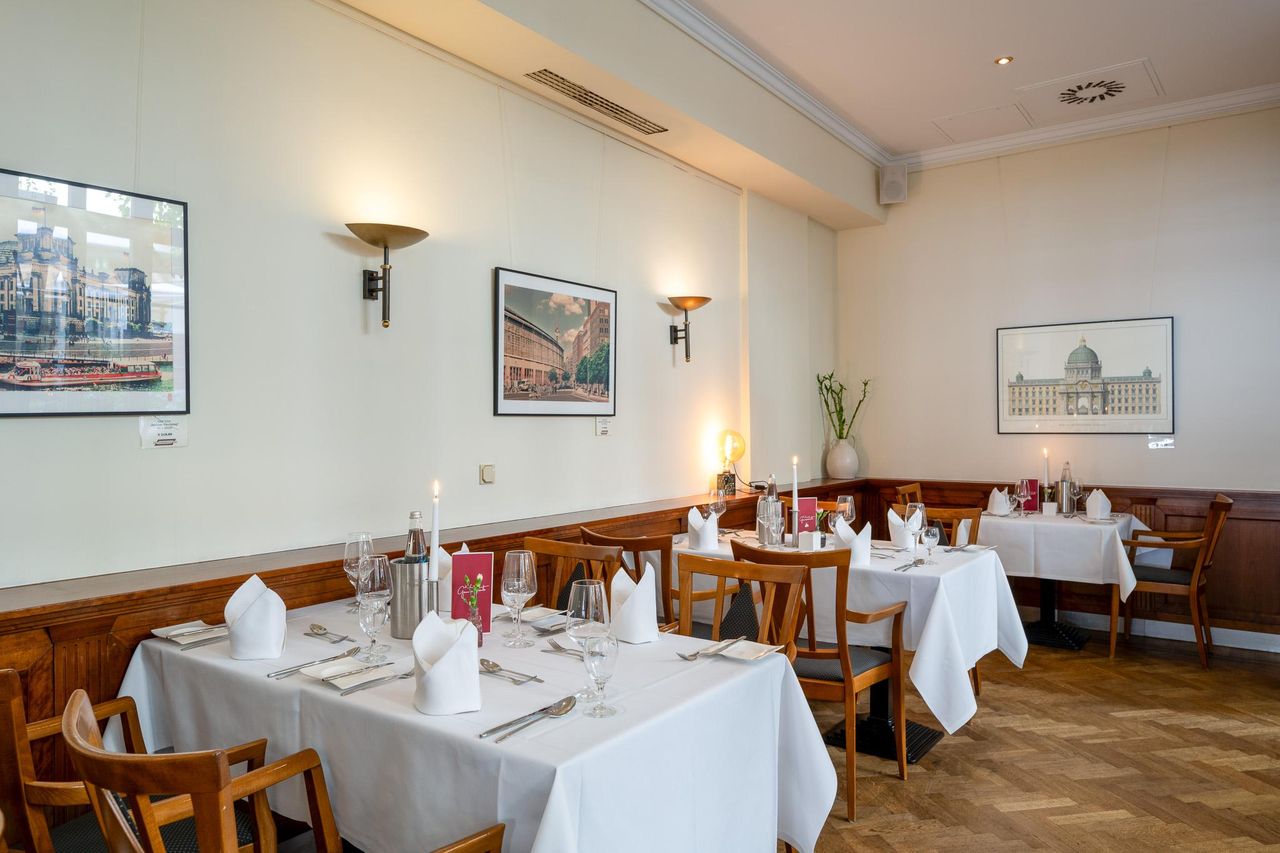 Berlin Christmas Party Restaurant Restaurant ALvis exklusiv image 13