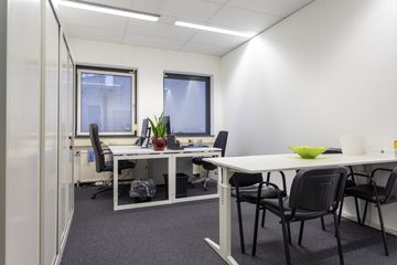 Rotterdam Coworking Vergaderzalen Groene spreekkamer image 1