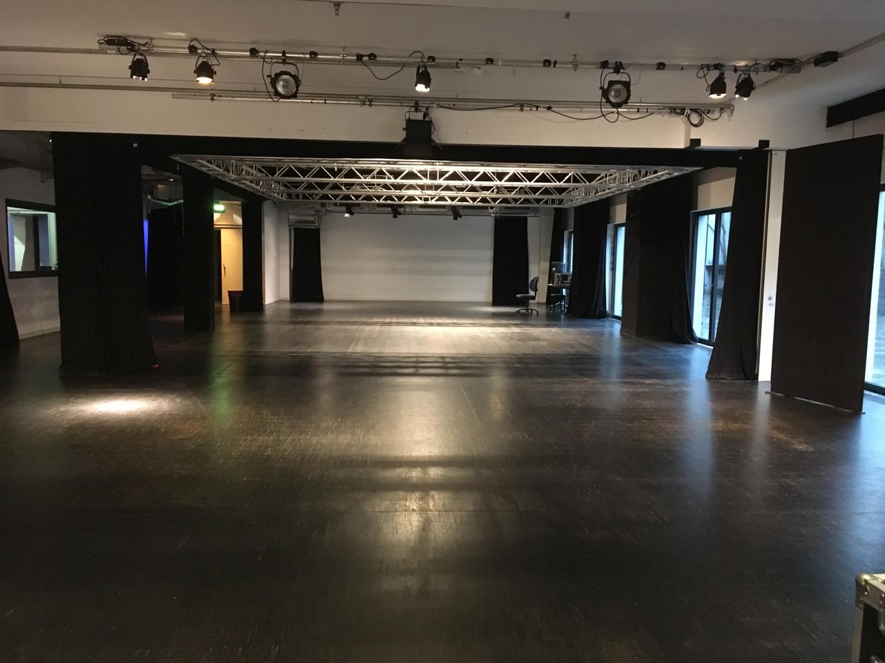 Berlin  Corporate event spaces GROSSES TAK image 0