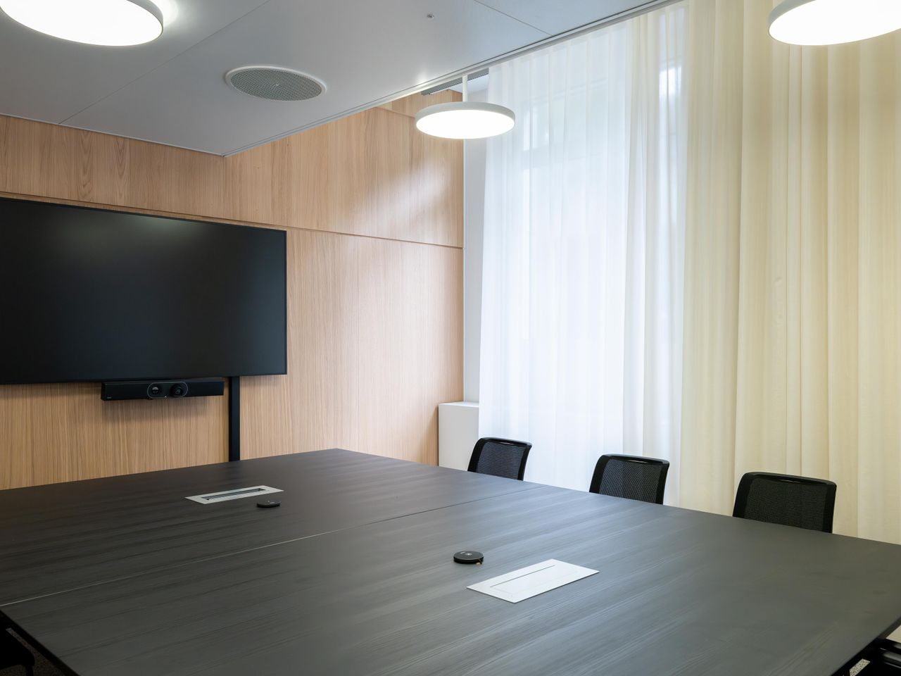 Bern  Vergaderzalen Sitzungszimmer Bern image 1