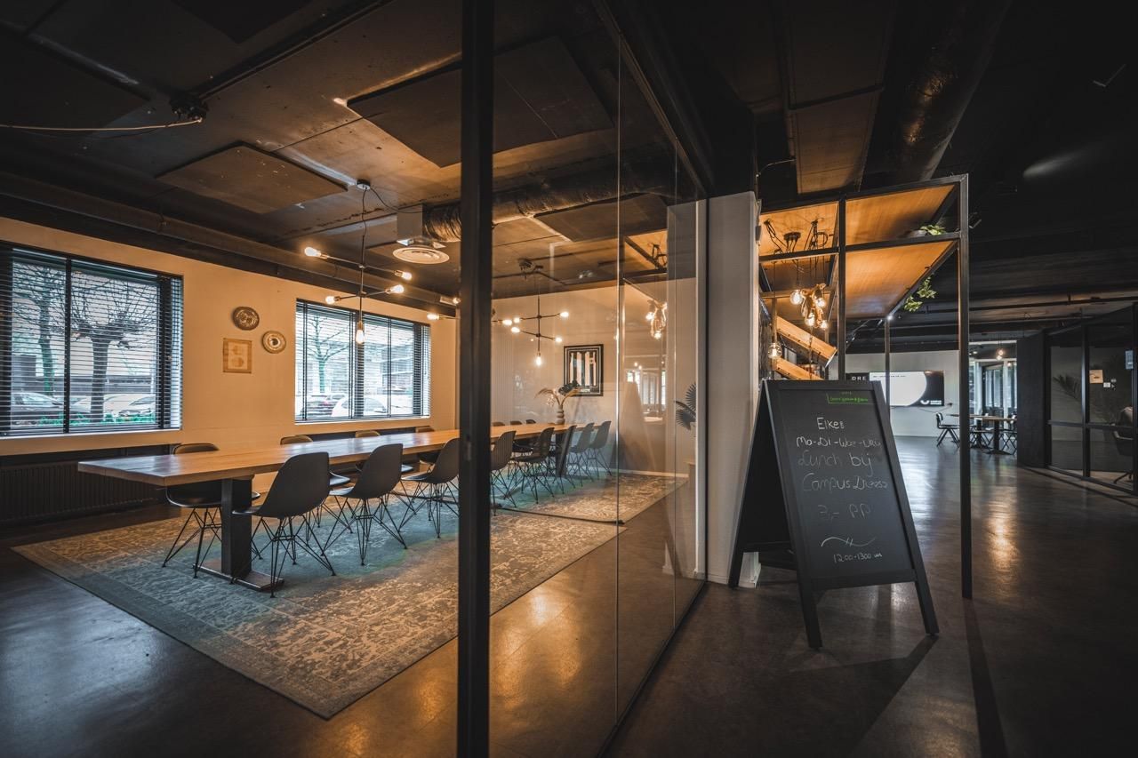 Rest of the World  Tagungsräume Meeting Room Jacob - gratis koffie en thee image 2