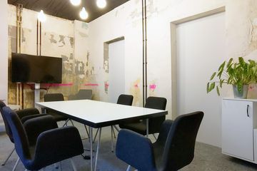 Berlijn  Werkruimte Besprechungsraum image 2