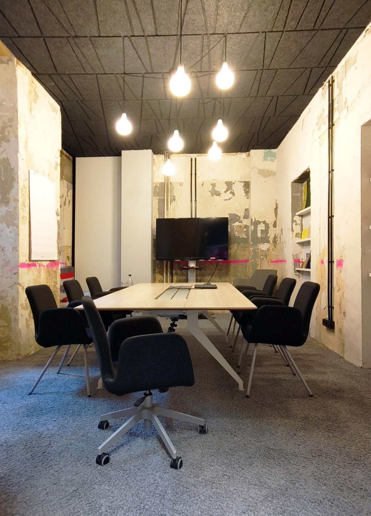 Berlin Kreatives Meeting Workspace Besprechungsraum image 0