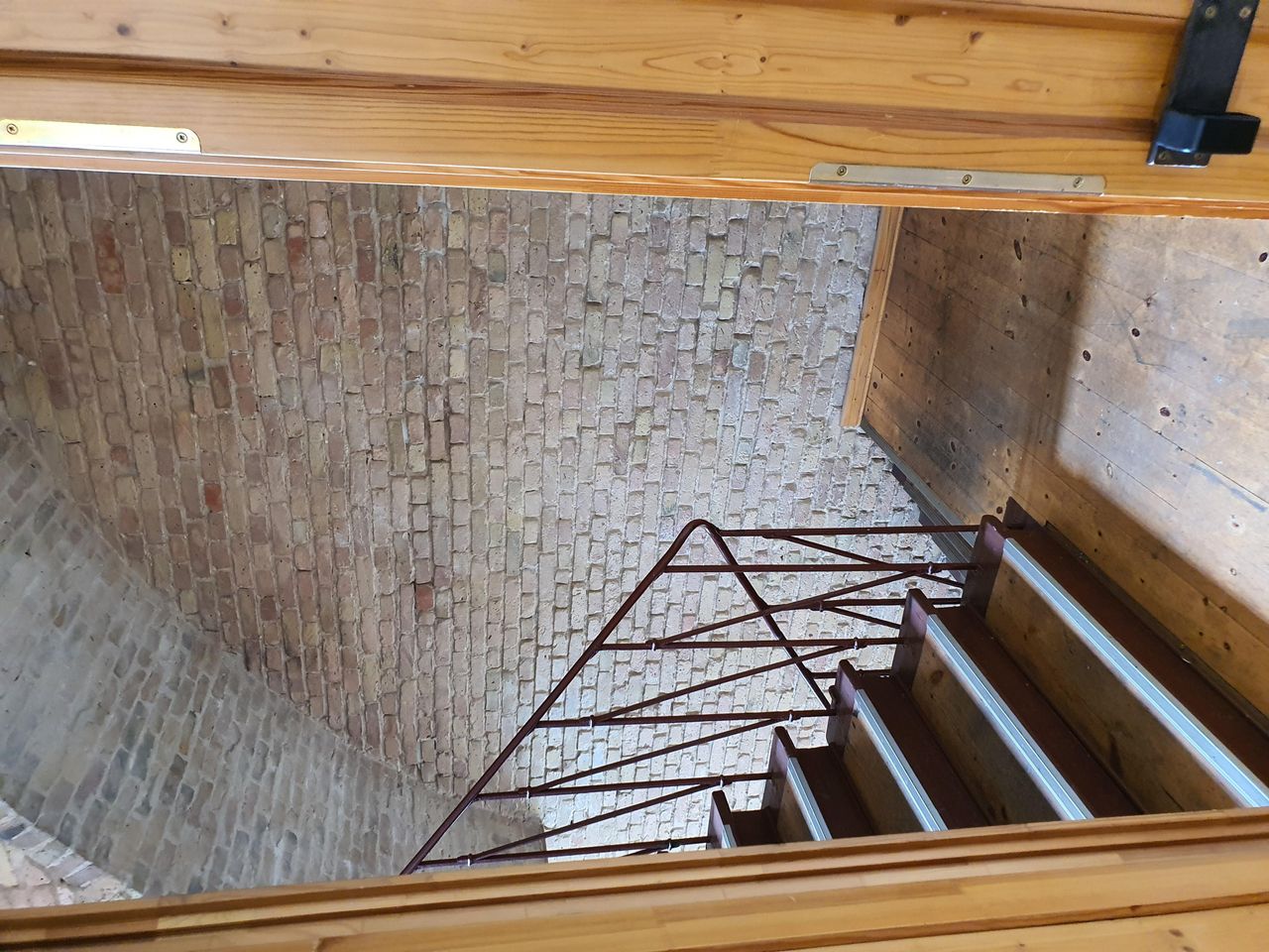 Berlijn  Kantoorruimte Büro in Friedrichshain image 17