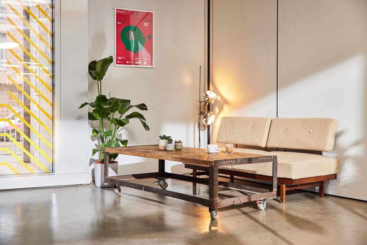 Hanover Kreatives Meeting Boardroom Event Space image 9