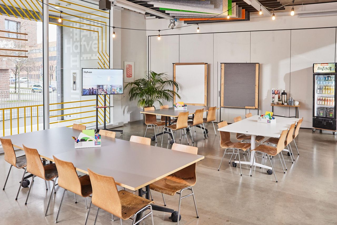 Hanover Kreatives Meeting Boardroom Event Space image 6