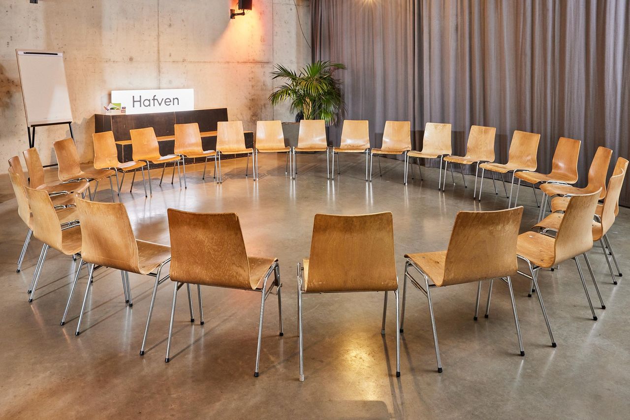 Hanover Kreatives Meeting Boardroom Event Space image 5