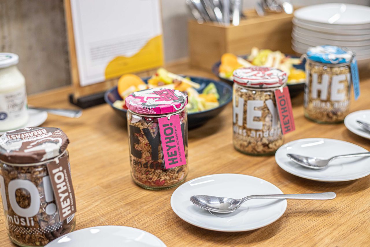 Hanover Kreatives Meeting Boardroom Event Space image 9