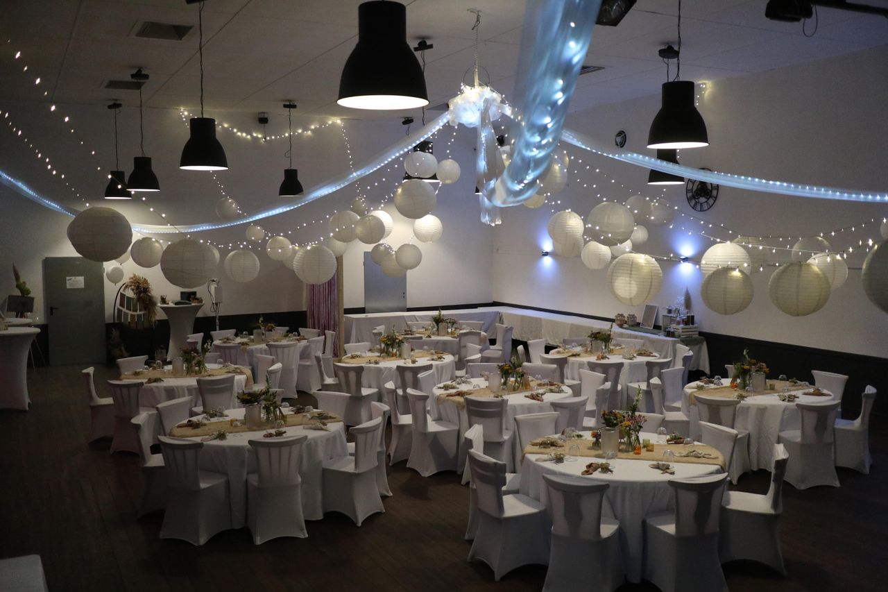 Rest der Welt  Veranstaltungsraum Saalbau Eventlocation image 7