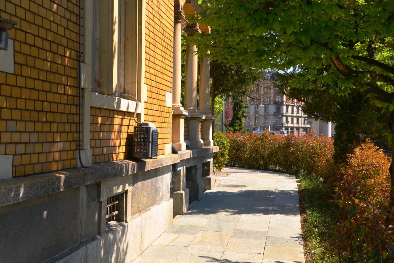 Zürich Kundengespräch  Bastelraum image 4