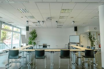 Berlin Offsite Meeting Meeting room Spreeblick image 19