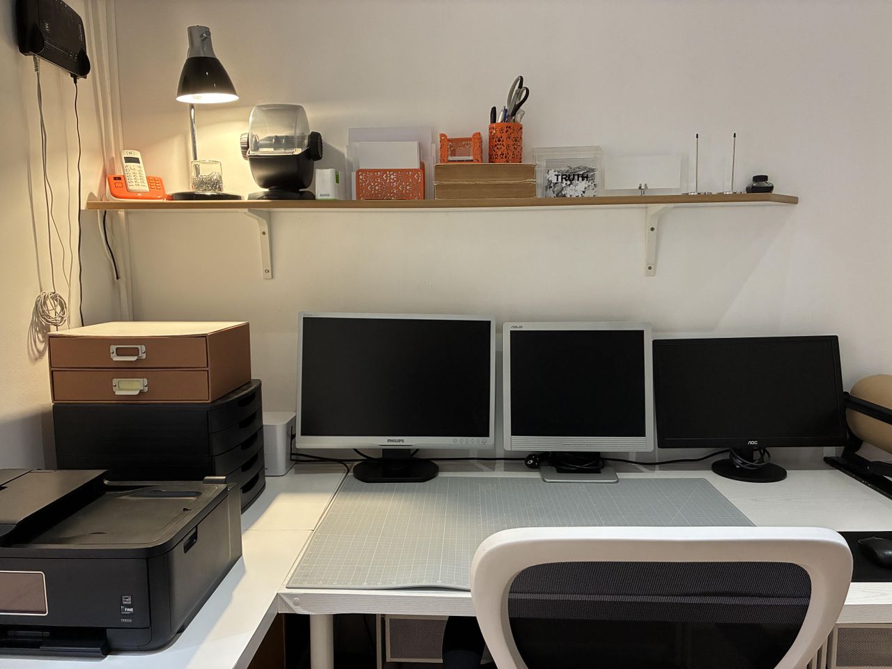 Berlin  Veranstaltungsraum Work Desk image 3