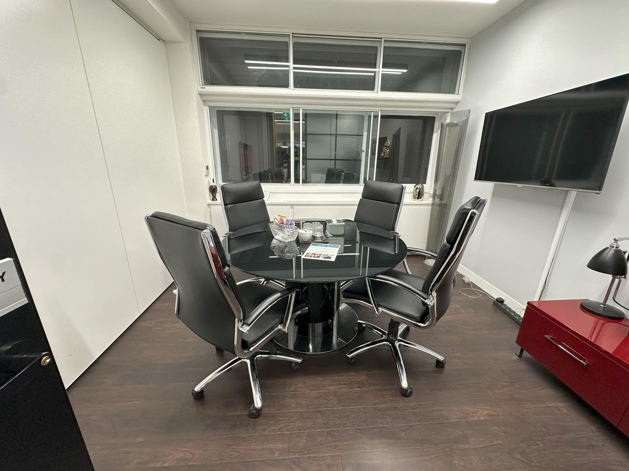 London Mobile Working Meeting room The Piccadilly Room image 2