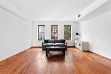 New York  Loft SoHo Penthouse Triplex image 1