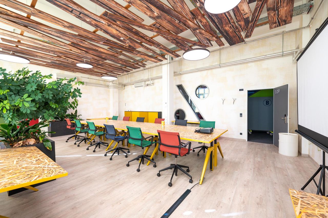 Erlangen  Function Room Coworking/ Brucklyn Hall image 5