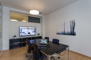 Lucerne Kundengespräch Meeting Room Klein image 1