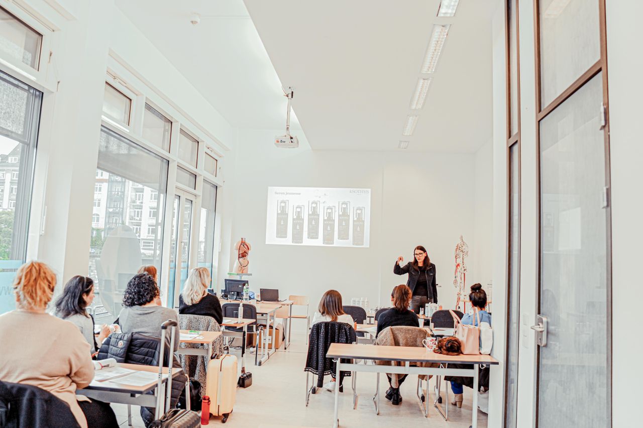 Hamburg  Training room T1 image 2