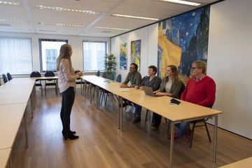 Leiden Teamoverleg Meeting room Van Gogh cursuslokaal image 5