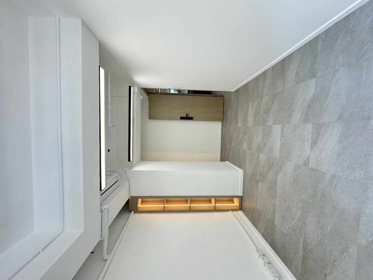 Hongkong  Coworking spaces PRIVATE OFFICE IN MONG KOK (ROOM C) image 3