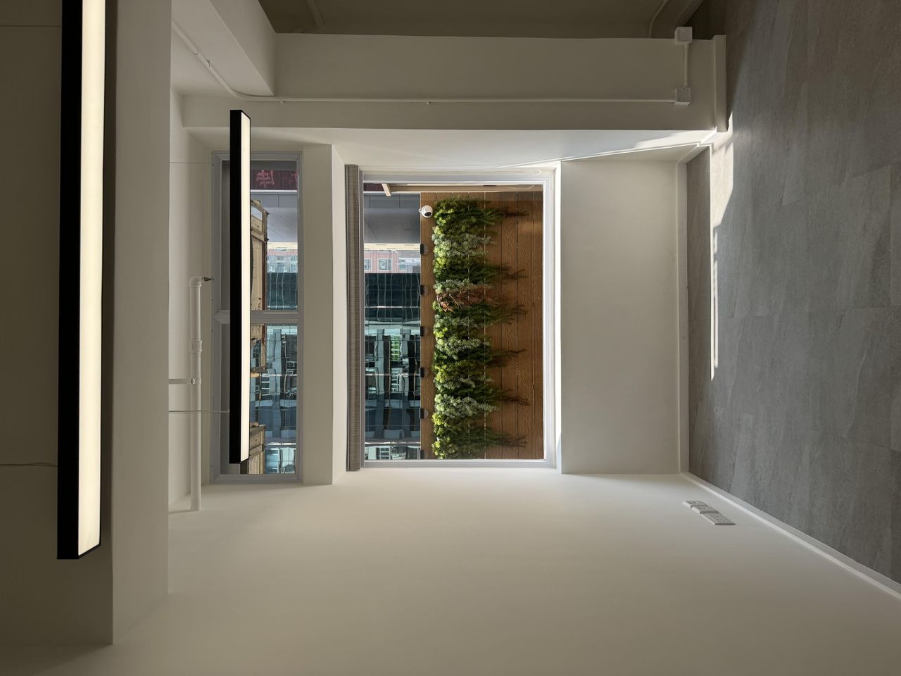 Hongkong  Coworking spaces PRIVATE OFFICE IN MONG KOK (ROOM C) image 6