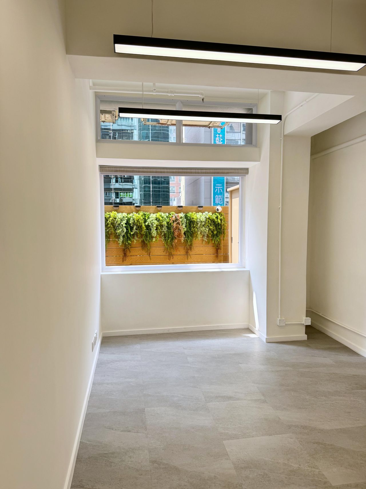 Hong Kong  Coworking spaces PRIVATE OFFICE IN MONG KOK (ROOM C) image 7