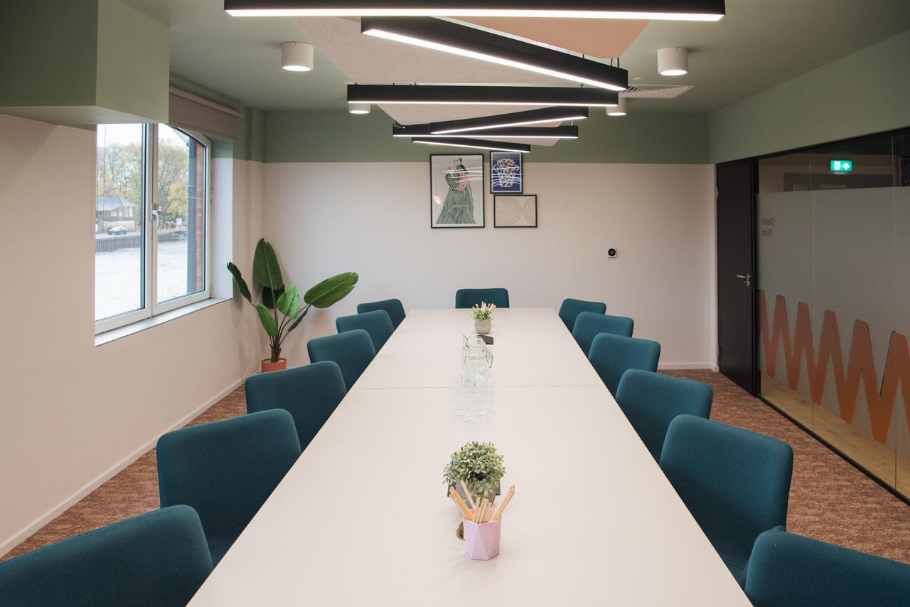 Rest der Welt Creative Meeting Workspace Castle Suite image 2