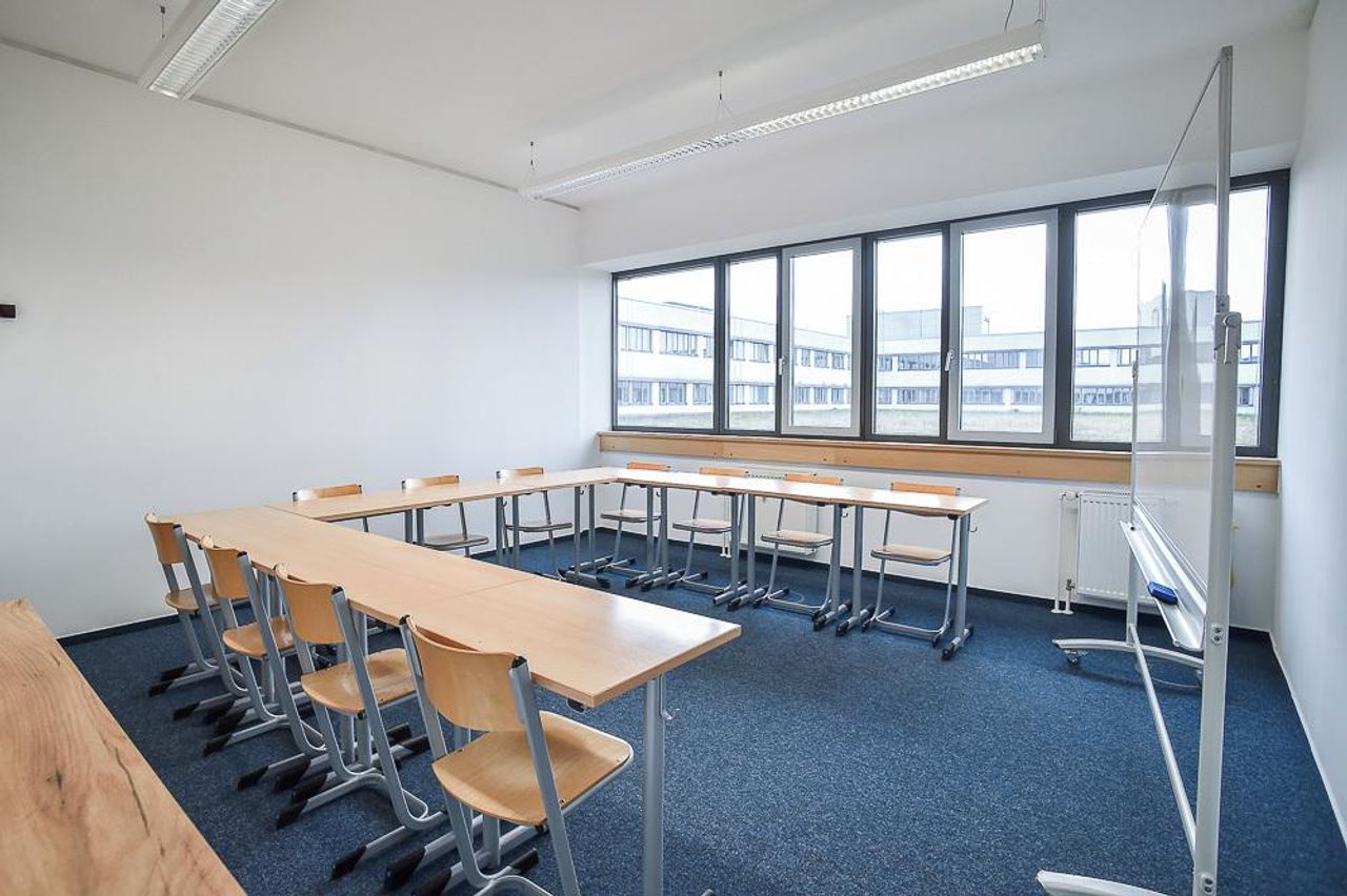 Stuttgart Schulungsräume Meeting room Seminarraum Sucre image 2