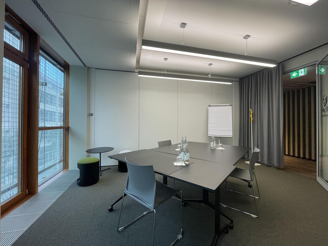 Düsseldorf Kreatives Meeting Coworking spaces Plaza Cubes - Warhol (max 8 People) image 7